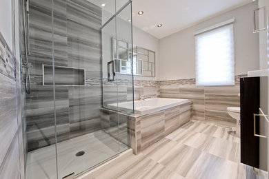 Bathroom - contemporary bathroom idea in Montreal