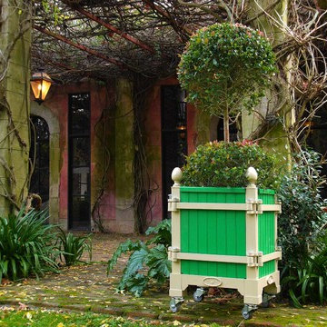 Versailles planter, Jardinier du Roi, French planters, orange tree planters Chat
