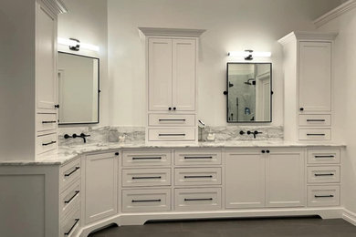 Example of a bathroom design in Dallas