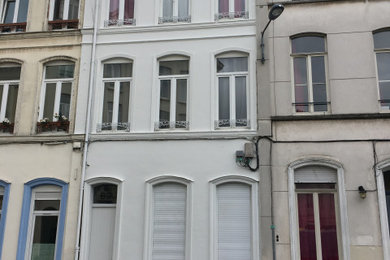 Exemple d'une maison chic.