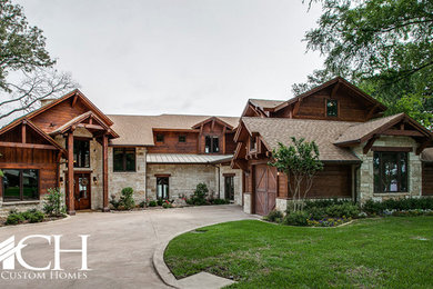 Design ideas for a large classic home in Dallas.