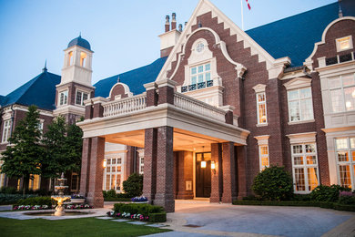 Traditional exterior home idea in Other