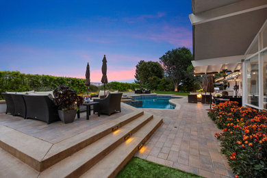 Example of a classic home design design in Orange County