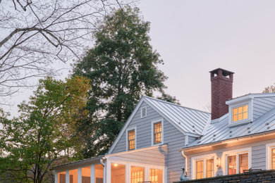 Farmhouse exterior home idea in New York
