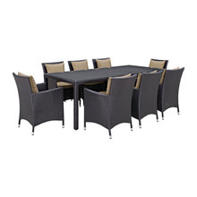 OUTDOOR TABLE/CHAIRS