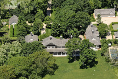 Two-story exterior home photo in New York