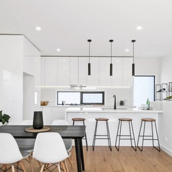 Kitchen Splashbacks in White - Paint And Wall Covering Supplies