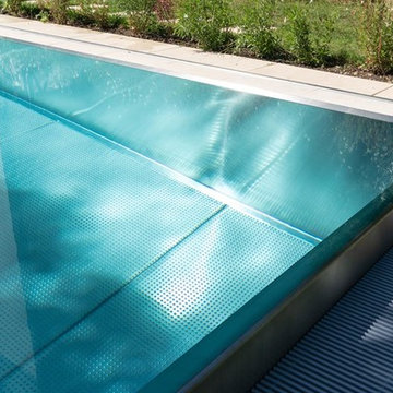 Infinity-Pool aus Edelstahl