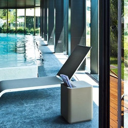 Lazy Sunbed by Serralunga - Outdoor Chaise Lounges