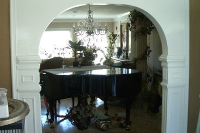 This is an example of a traditional entryway in Orange County.