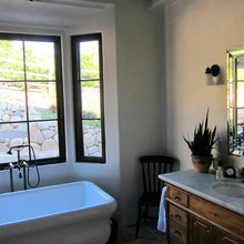 Moe Residence Bath