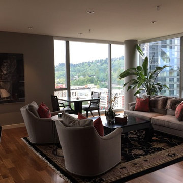 A Classic Transitional Residence