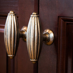 Hardware - Cabinet And Drawer Knobs
