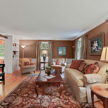 17 Stonepost Road, Glastonbury, CT 06033
