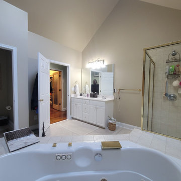 Primary Bathroom – Before Remodel