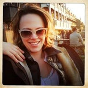 Amy Douthetts foto