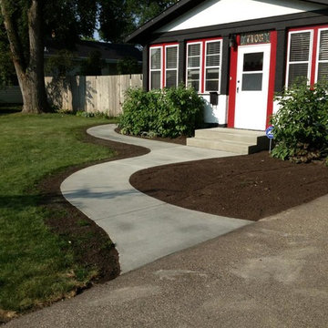 Curved sidewalk