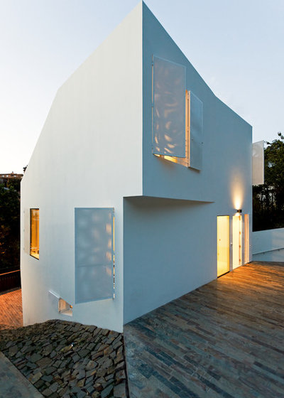 Современный Фасад дома by YLAB Arquitectos Barcelona