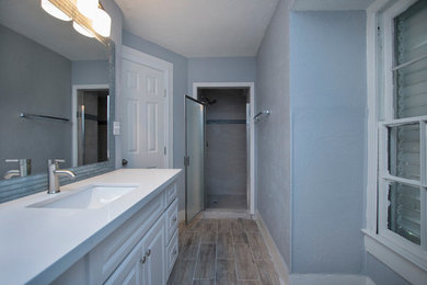 Inspiration for a transitional bathroom remodel in Houston