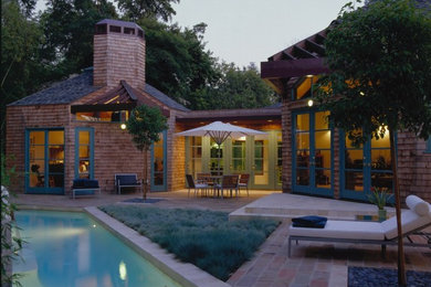 Inspiration for a craftsman home design remodel in Los Angeles