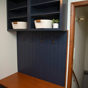 Bench Seat & Storage