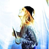 Hannah Ellss foto