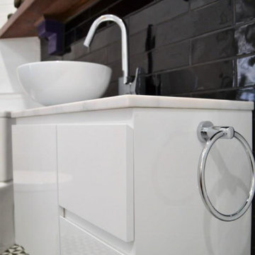 Art Deco - EnSuite Addition - South Australia