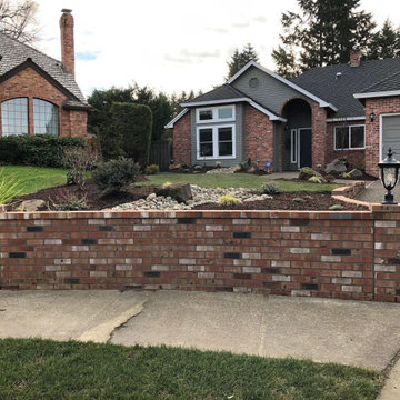Brick walls-pillars-fireplaces-Mailbox