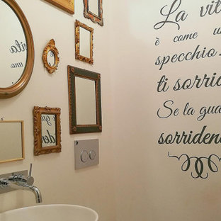 Shabby-Chic-Style Bäder mit schwarzer Waschtischplatte Ideen, Design