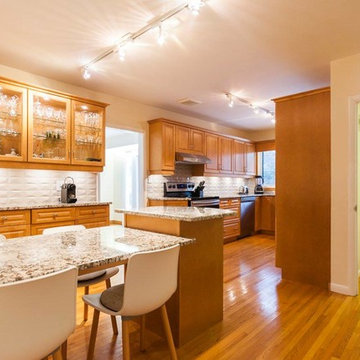 Tuxedo Transitional Kitchen