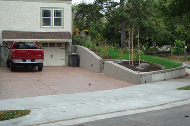 "Vintage Finish" Retaining Walls with Stamped Driveway