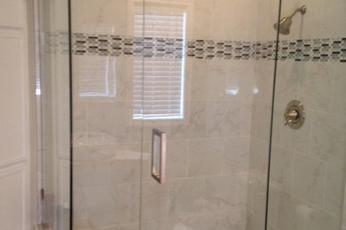 Bathroom - bathroom idea in Dallas