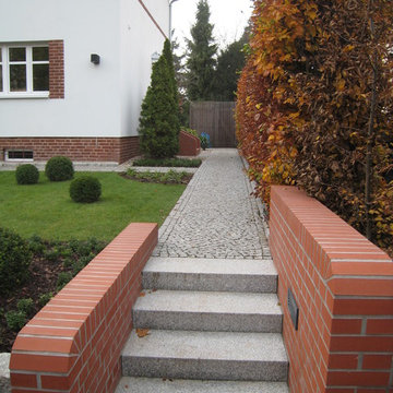 Hauseingänge und Vorgärten