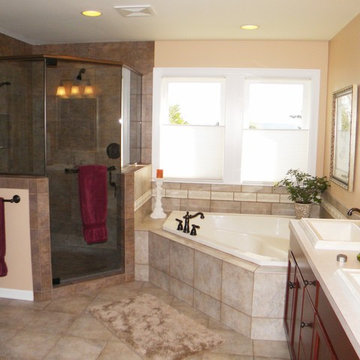 Kirkland - Fabulous Tudor style home - Masterbath