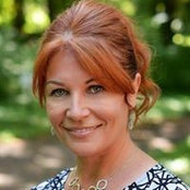 Joanna Bernath's photo