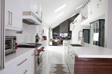 Kitchen - kitchen idea in Toronto