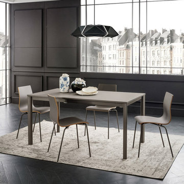 Aaron extending dining table by La Primavera