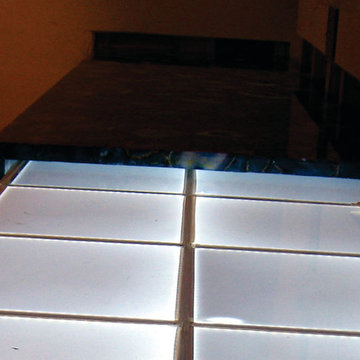 Caesarstone’s Concetto Collection Blue Agate backlit with SLABlite