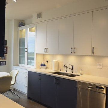 Closed Kitchen@Kerrisdale