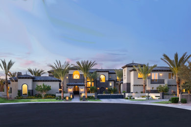 Exterior home idea in Phoenix