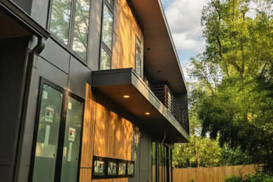 Inspiration for a 1950s exterior home remodel in DC Metro