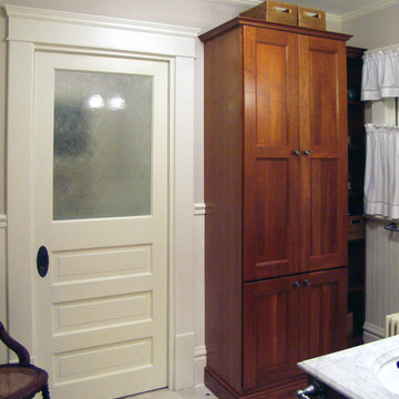 Generous Linen and Toiletries Storage