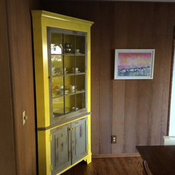 Furniture - China Cabinets And Hutches