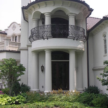 supportive column ideas for balconies