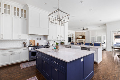 Inspiration for a timeless kitchen remodel in Dallas