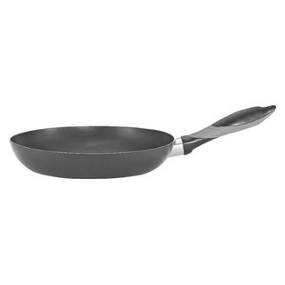 WearEver Cookware 9.5 Inch Saute Pan Double Pour Spout Skillet