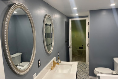 Bathroom - modern bathroom idea in Bridgeport