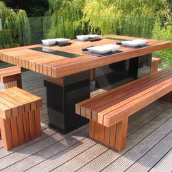Modern Rustic Residence, Buckinghamshire - Garden Dining & Patio Tables