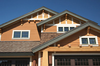 Inspiration for an exterior home remodel in Chicago