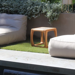PRIVATE RESIDENCE_ - Outdoor Side Tables